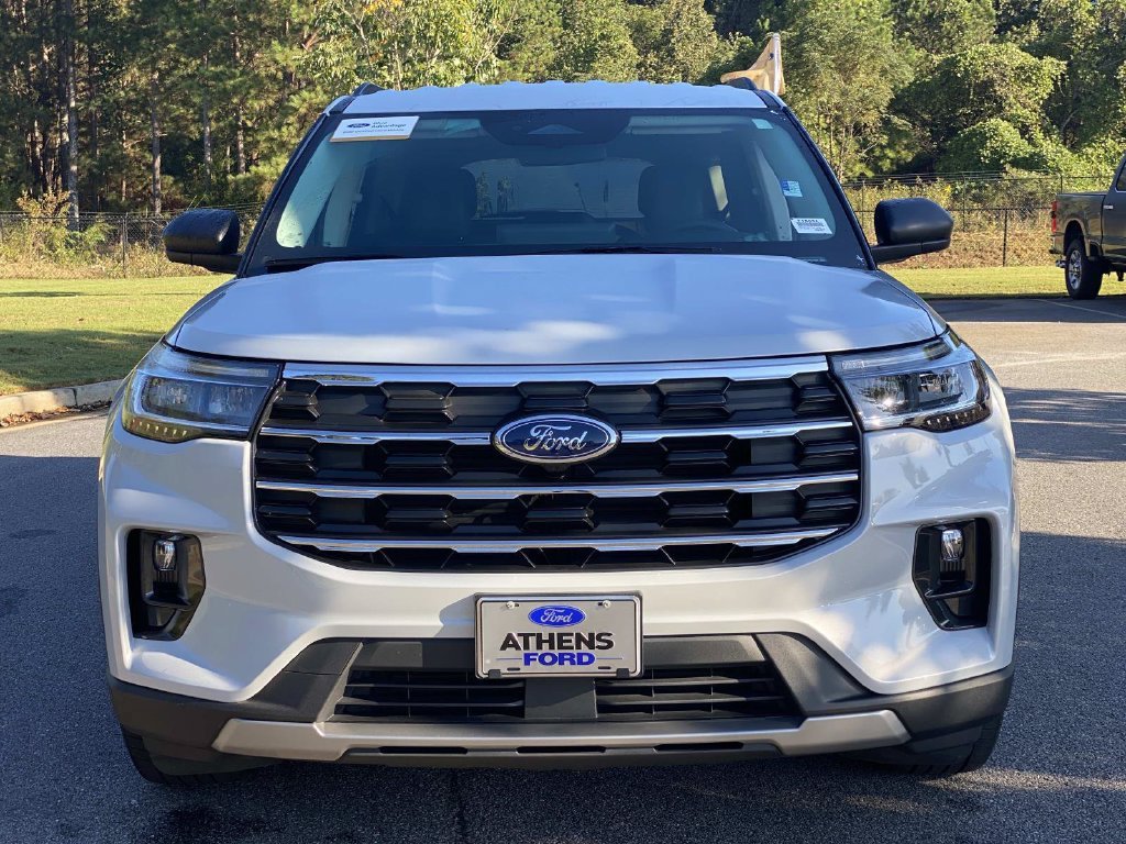 Certified 2026 Ford Explorer Active w/ Active Comfort Package RWD image 12
