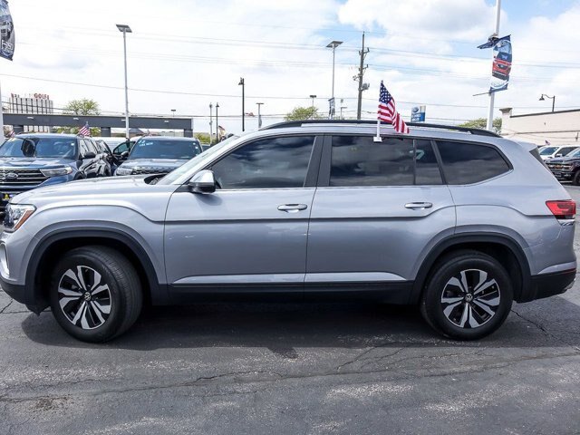Used 2024 Volkswagen Atlas SE AWD/4WD image 6