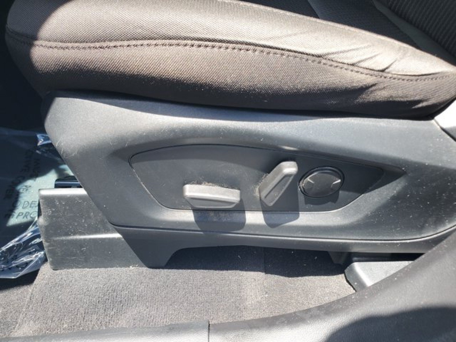 Certified 2023 Ford Explorer XLT RWD image 12
