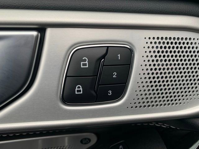 Certified 2022 Ford Explorer ST w/ Equipment Group 401A image 18