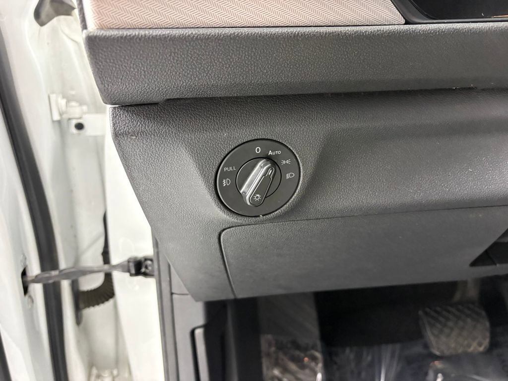 Used 2019 Volkswagen Jetta R-Line w/ R-Line Cold Weather Package image 15