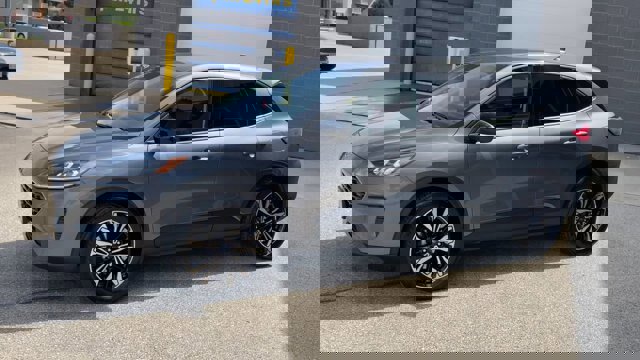 Certified 2021 Ford Escape SE w/ SE Sport Appearance Package AWD/4WD image 6