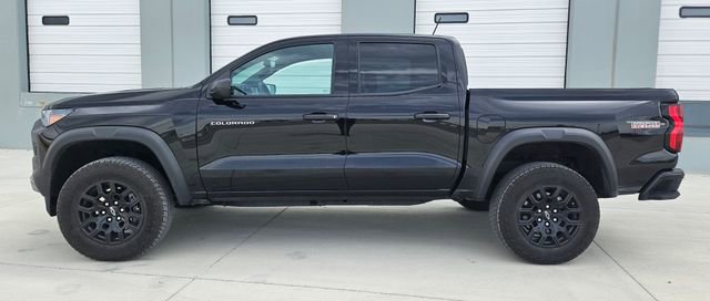 Used 2024 Chevrolet Colorado Trail Boss w/ Advanced Trailering Package AWD/4WD image 2