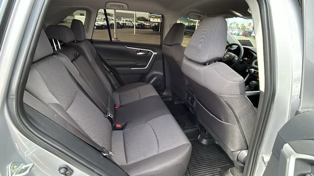 Used 2025 Toyota RAV4 XLE FWD image 13
