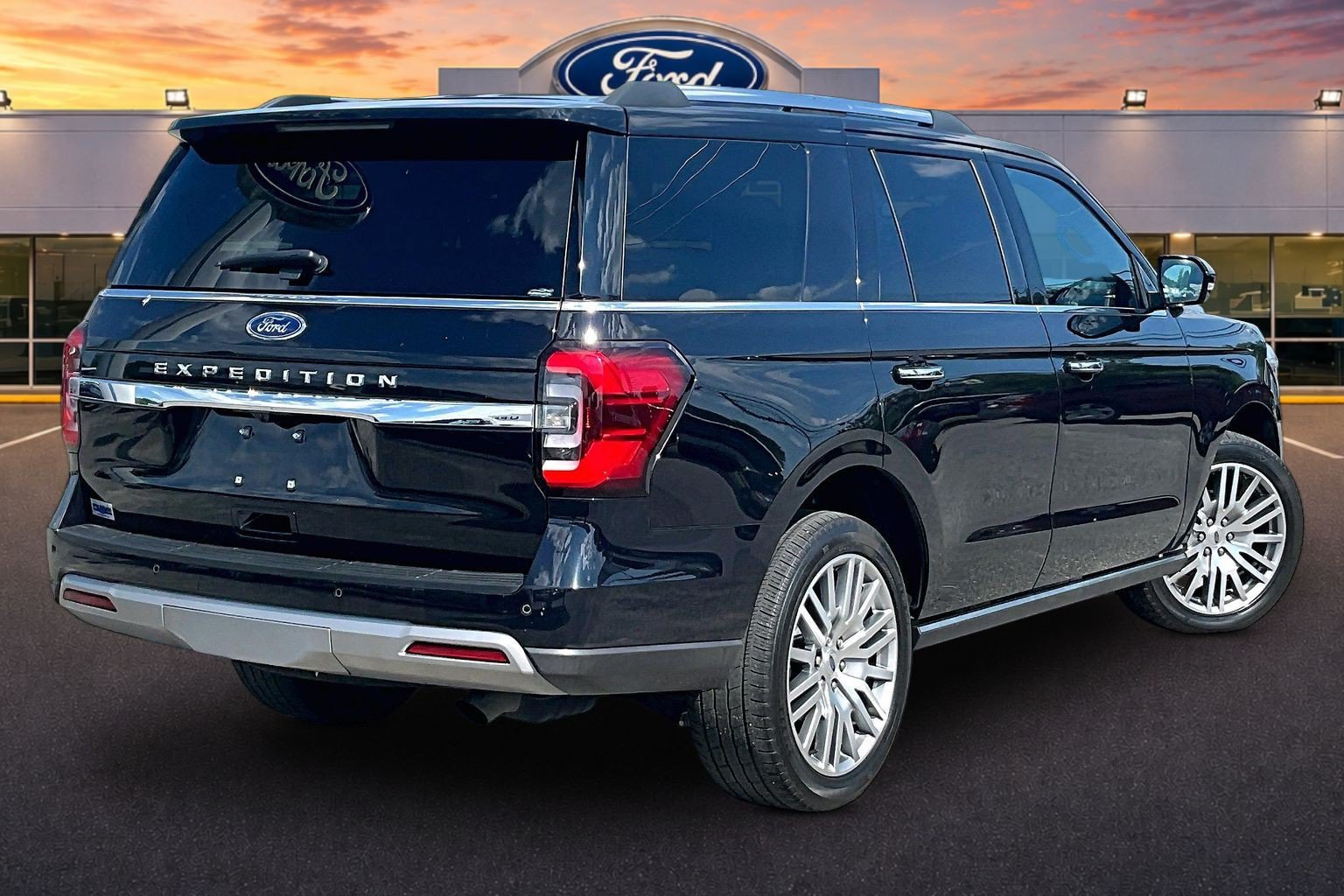 Certified 2023 Ford Expedition Limited AWD/4WD image 13