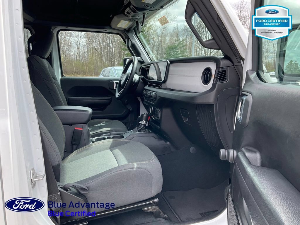 Used 2024 Jeep Wrangler Unlimited Sport AWD/4WD image 18