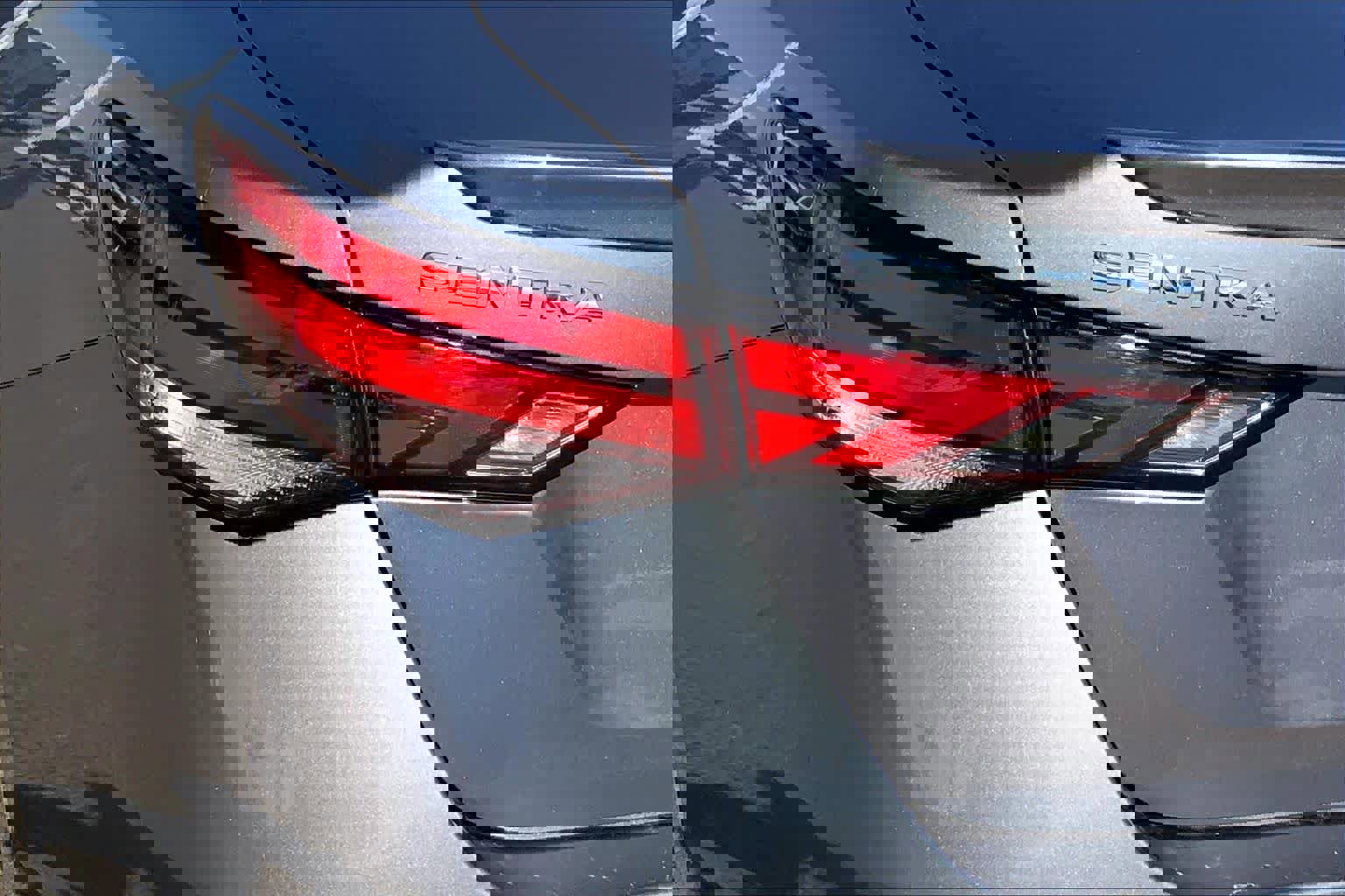 Used 2025 Nissan Sentra SR image 29