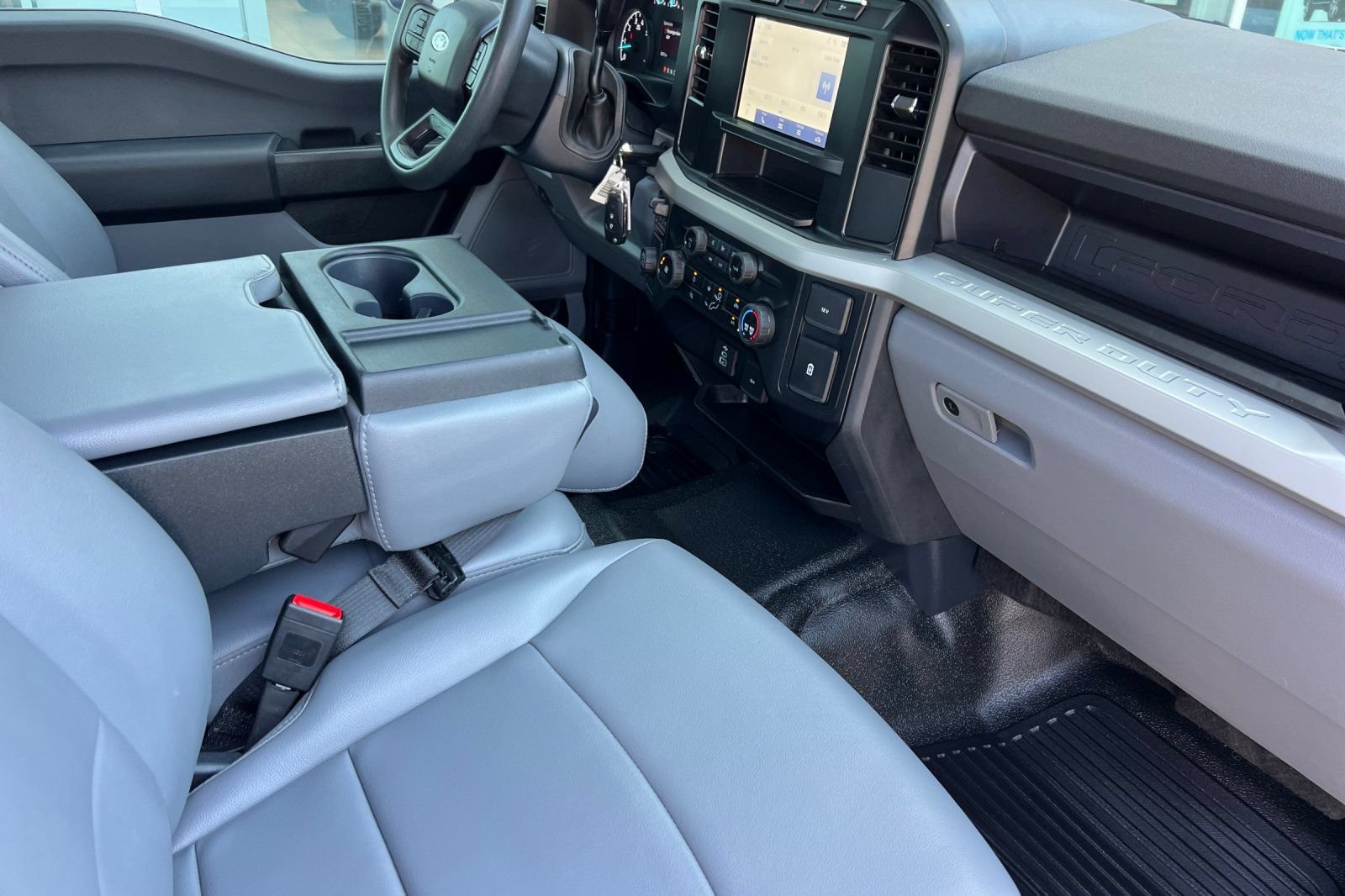 Certified 2024 Ford F250 XL w/ XL Chrome Package RWD image 15