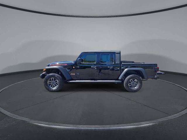 Used 2025 Jeep Gladiator Mojave w/ Convenience Group AWD/4WD image 5
