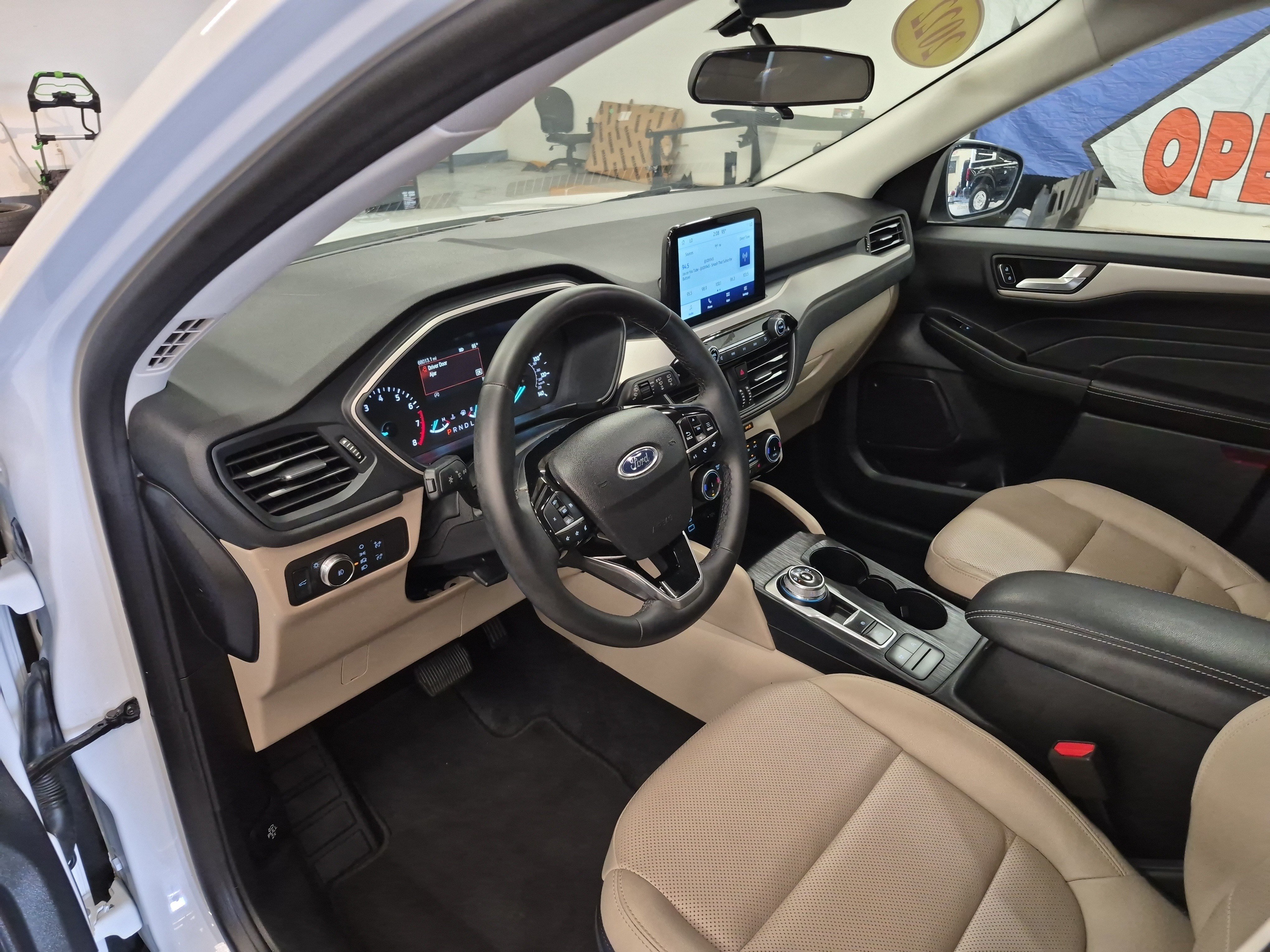 Certified 2022 Ford Escape SEL AWD/4WD image 13