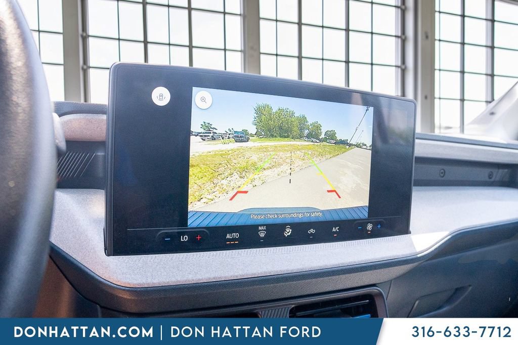 Certified 2025 Ford Maverick XLT FWD image 10