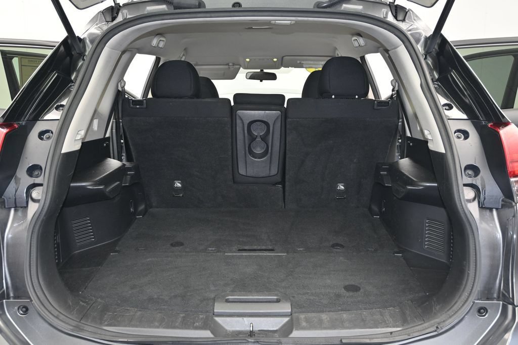 Used 2017 Nissan Rogue SV w/ Midnight Edition Package AWD/4WD image 11