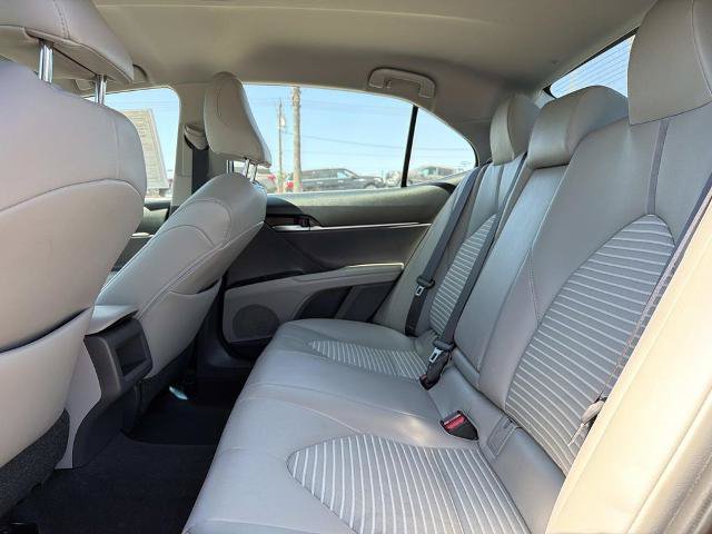 Used 2018 Toyota Camry SE FWD image 18