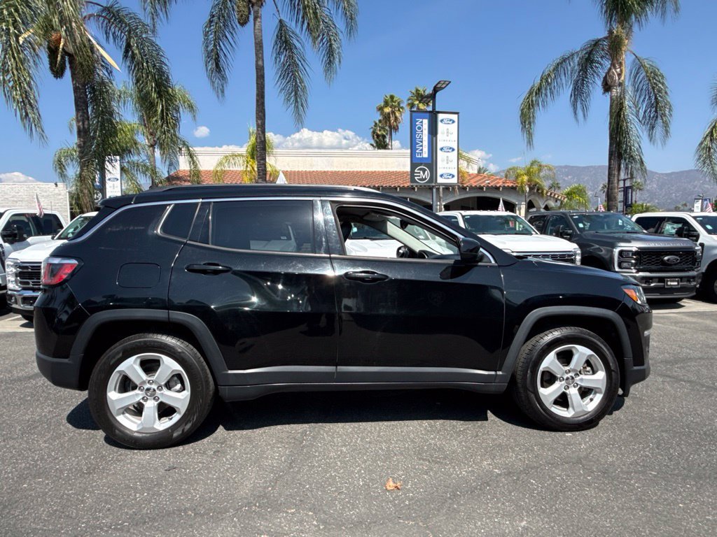 Used 2018 Jeep Compass Latitude w/ Popular Equipment Group FWD image 14