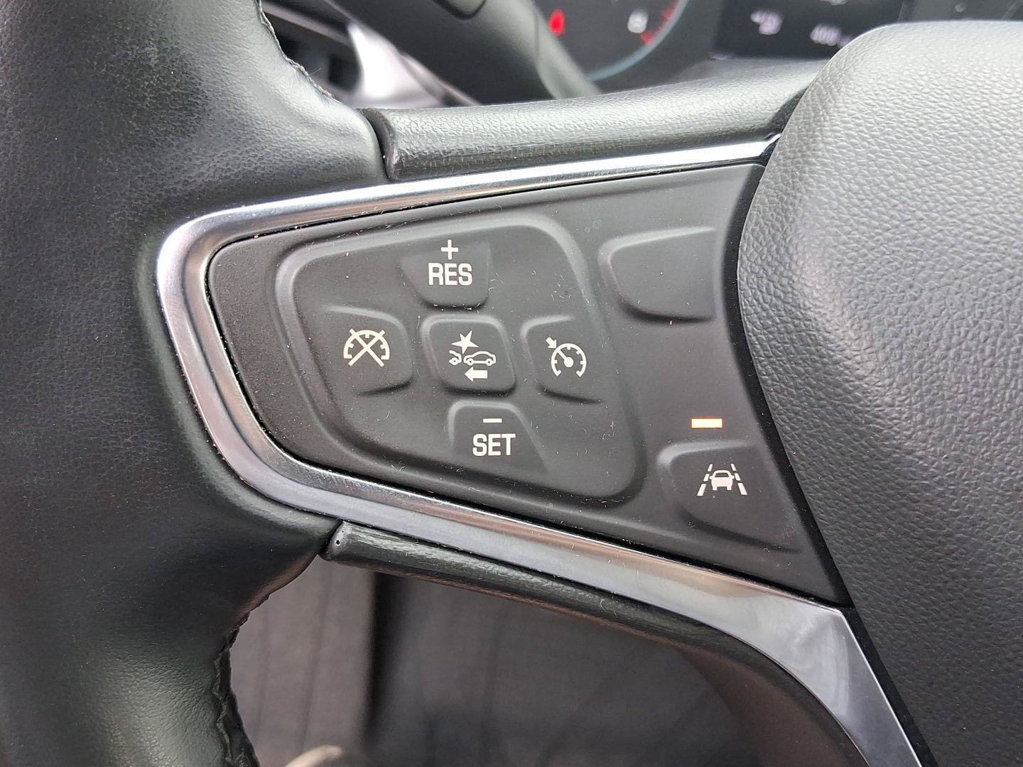Used 2025 Chevrolet Malibu LT w/ Midnight Edition FWD image 18
