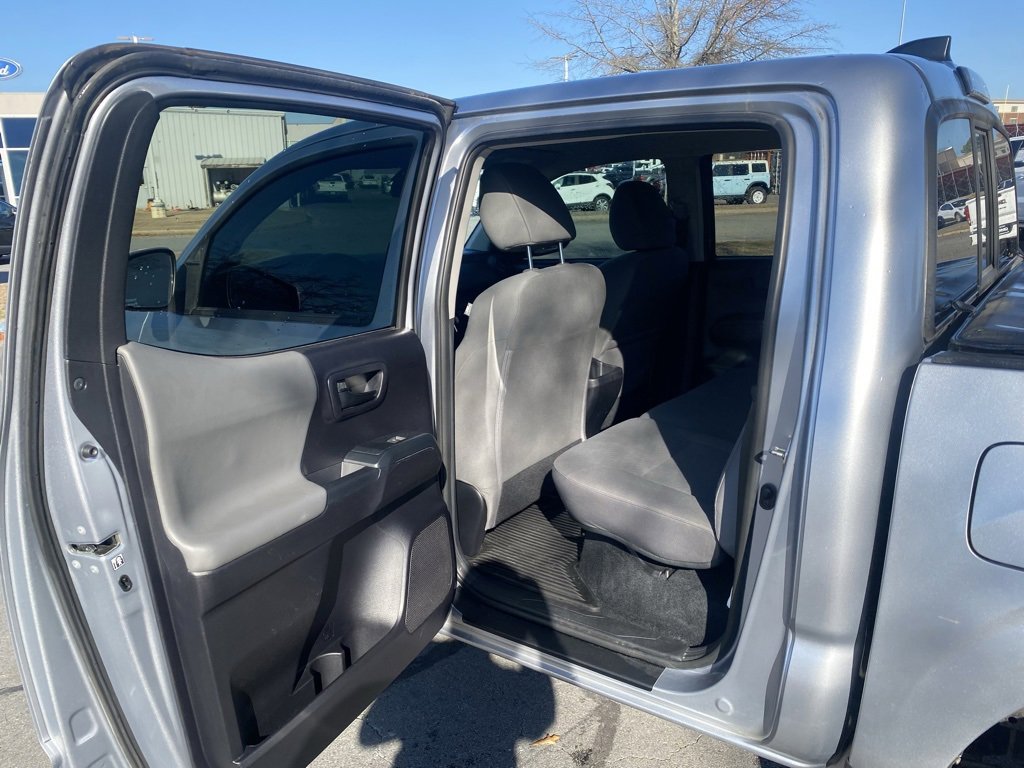 Used 2020 Toyota Tacoma SR image 26