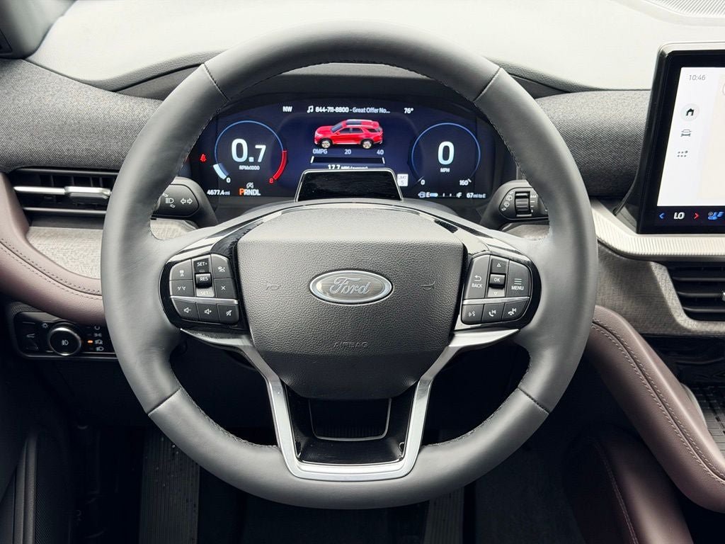 Certified 2025 Ford Explorer Platinum RWD image 19
