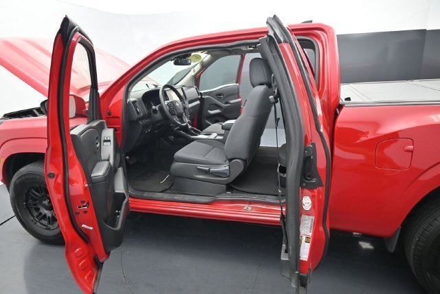 Used 2025 Nissan Frontier S RWD image 19