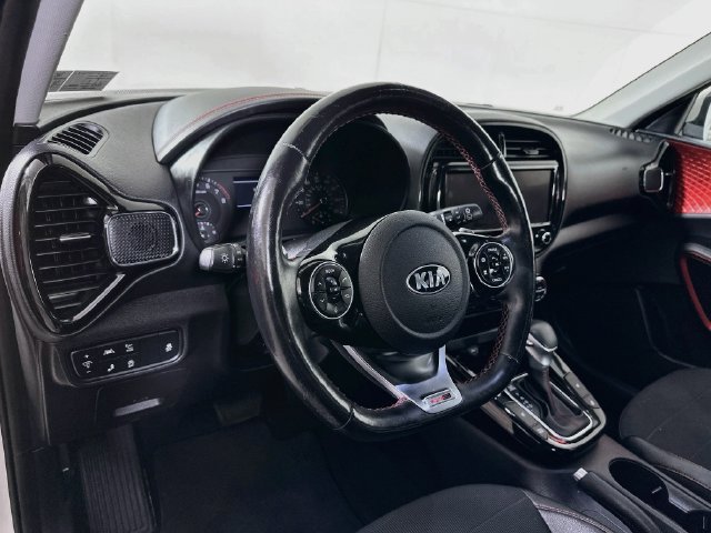 Used 2020 Kia Soul GT-Line Turbo FWD image 11