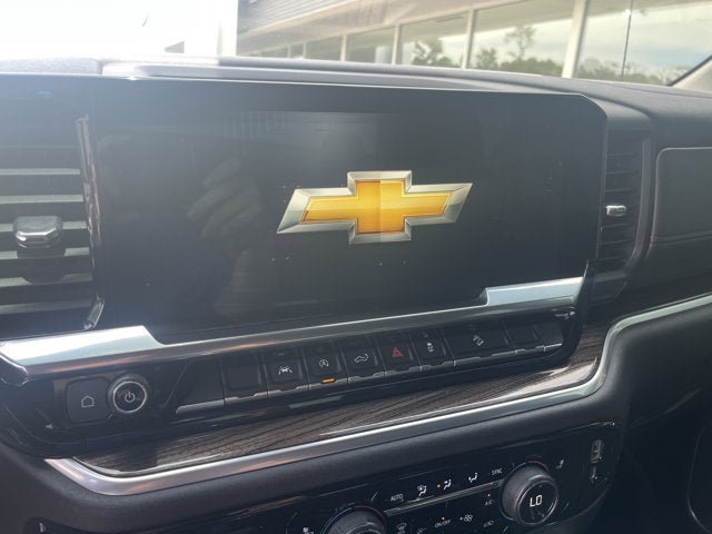 Used 2022 Chevrolet Silverado 1500 RST AWD/4WD image 16