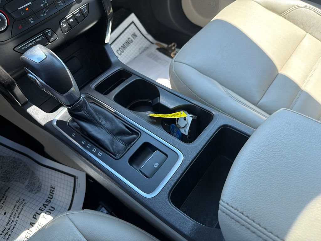 Certified 2019 Ford Escape Titanium AWD/4WD image 19