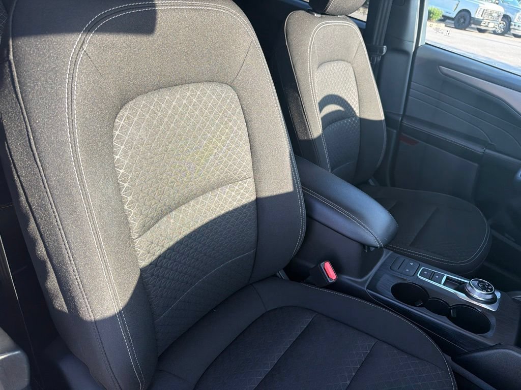 Certified 2025 Ford Escape Active FWD image 27