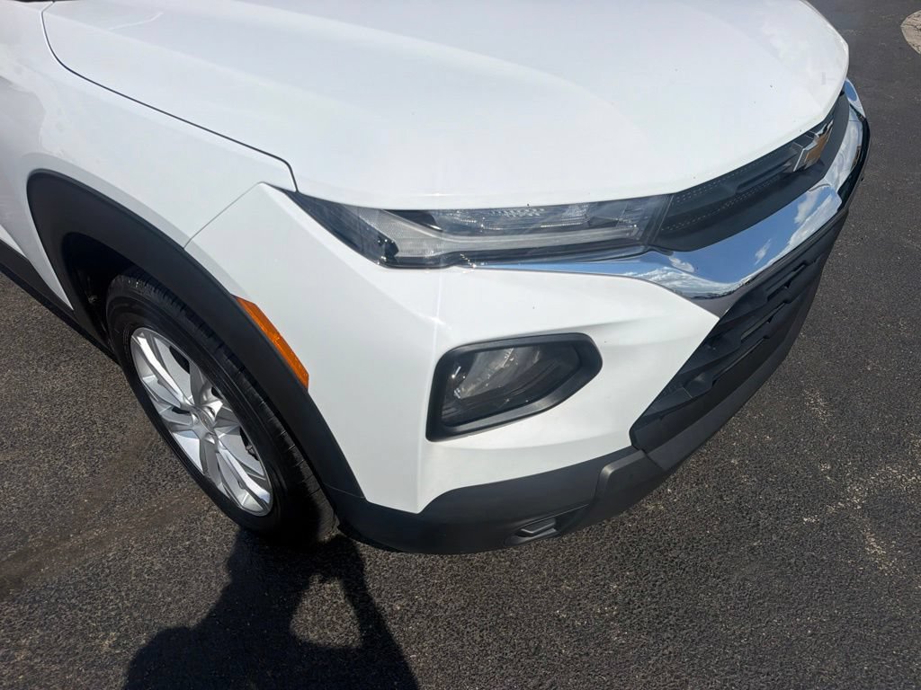 Used 2021 Chevrolet TrailBlazer LS FWD image 14