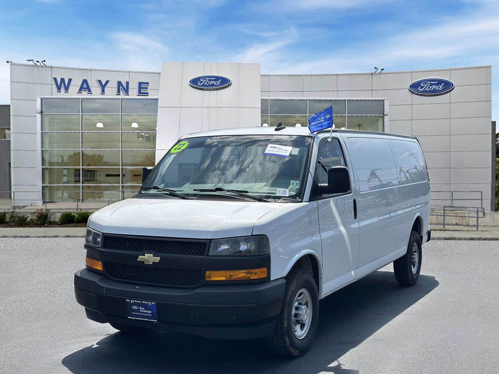 Used 2022 Chevrolet Express 2500 Extended w/ Driver Convenience Package RWD image 2