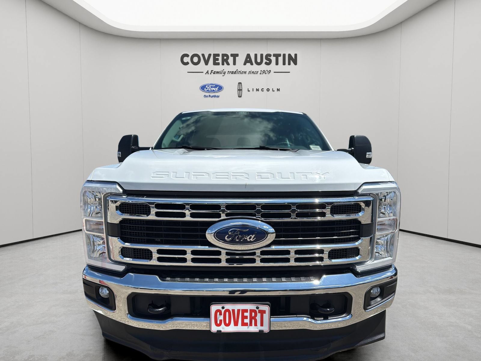 Certified 2025 Ford F250 XLT AWD/4WD image 8