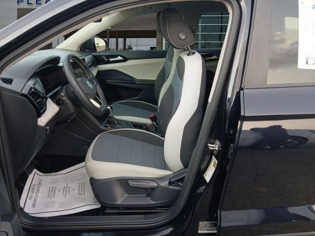 Used 2026 Volkswagen Taos S FWD image 9