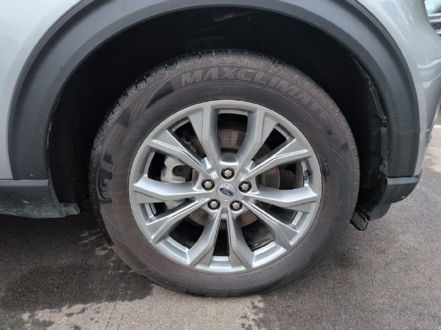 Certified 2023 Ford Explorer XLT w/ Equipment Group 202A AWD/4WD image 14