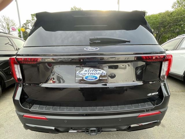 Certified 2025 Ford Explorer ST-Line image 3