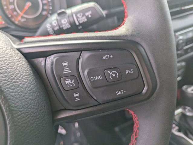 Used 2024 Jeep Wrangler Unlimited Rubicon w/ Technology Group image 17