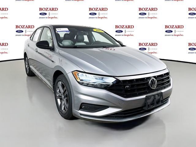 Used 2019 Volkswagen Jetta R-Line w/ R-Line Cold Weather Package image 7