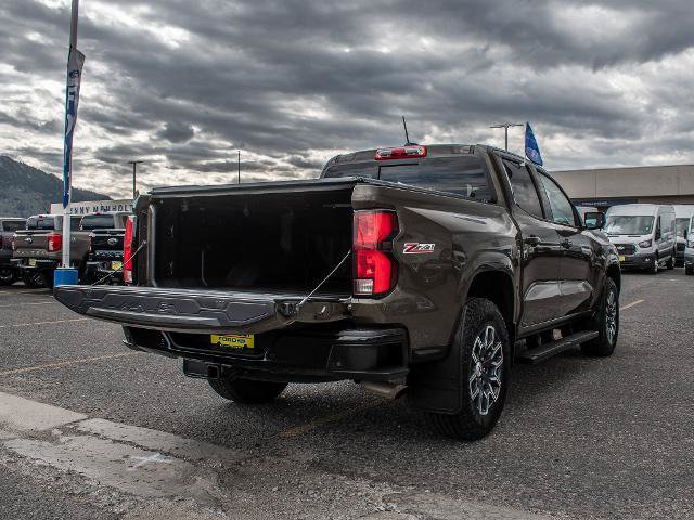 Used 2023 Chevrolet Colorado Z71 w/ Z71 Convenience Package 2 AWD/4WD image 6