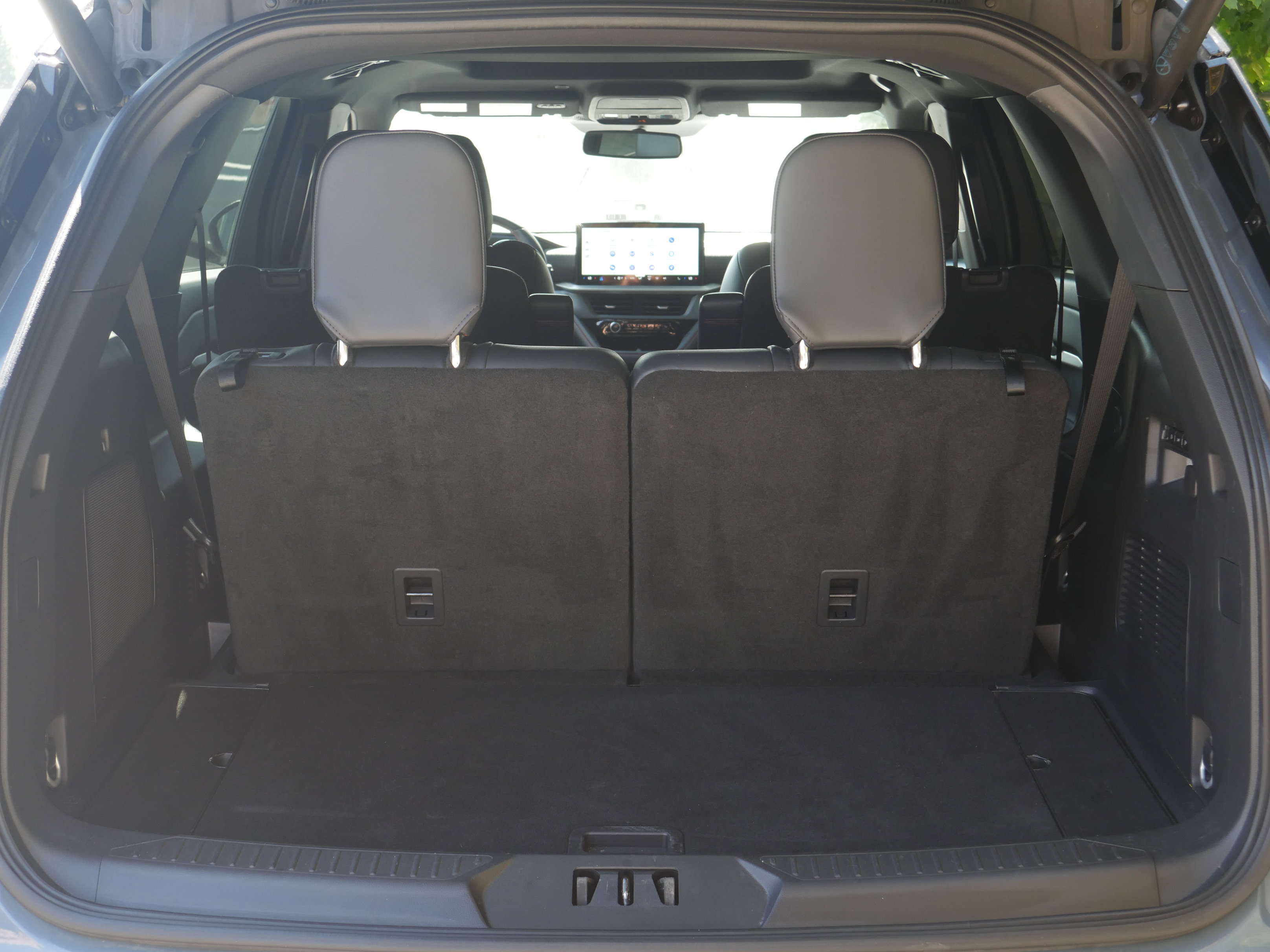 Certified 2025 Ford Explorer ST w/ Sun And Sound Package AWD/4WD image 23