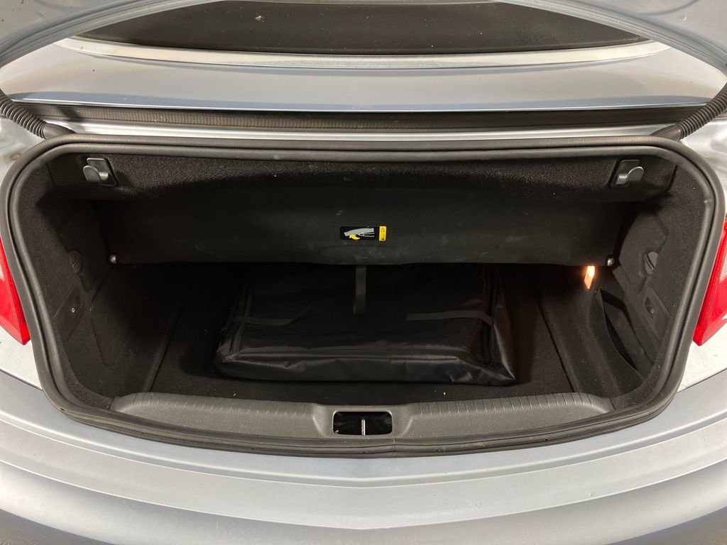 Used 2017 Buick Cascada Premium image 26