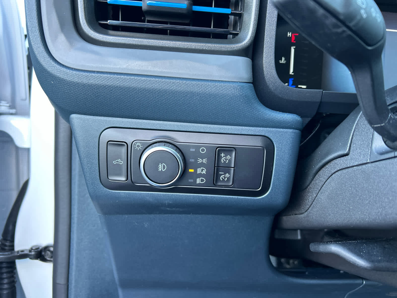 Certified 2025 Ford Maverick Lobo image 33