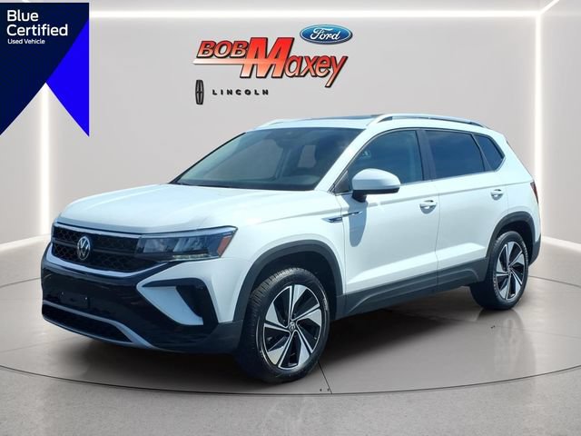 Used 2024 Volkswagen Taos SE AWD/4WD image 1