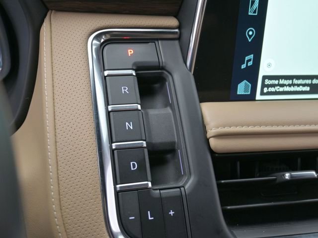 Used 2024 Chevrolet Suburban Premier image 26