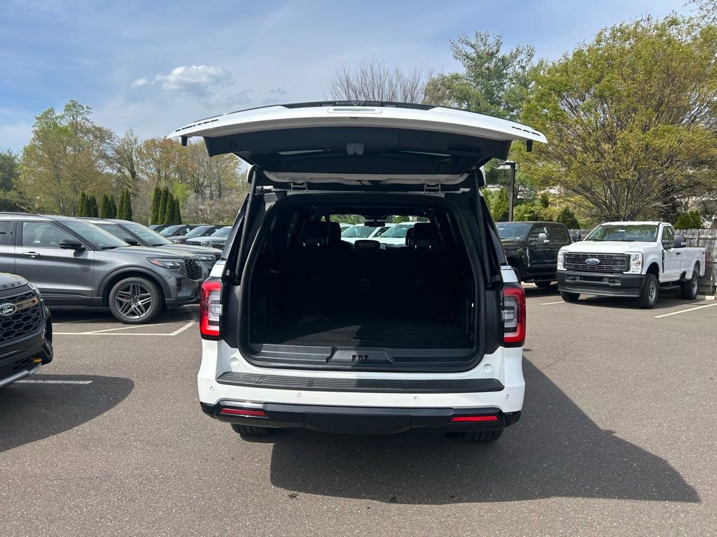 Certified 2022 Ford Expedition Max Limited AWD/4WD image 9