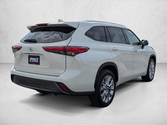 Used 2020 Toyota Highlander Limited FWD image 5