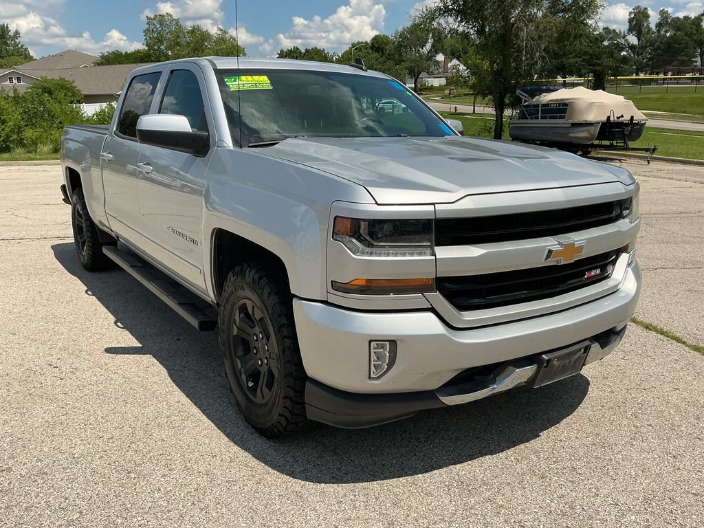Used 2018 Chevrolet Silverado 1500 LT w/ All Star Edition AWD/4WD image 7