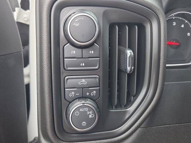 Used 2022 Chevrolet Silverado 2500 Custom w/ Gooseneck/5TH Wheel Package AWD/4WD image 28