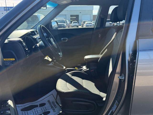 Used 2018 Kia Soul + FWD image 13