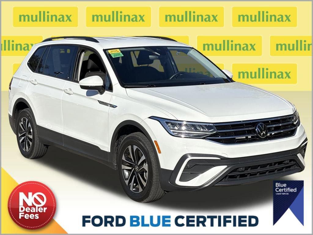 Used 2024 Volkswagen Tiguan S image 1