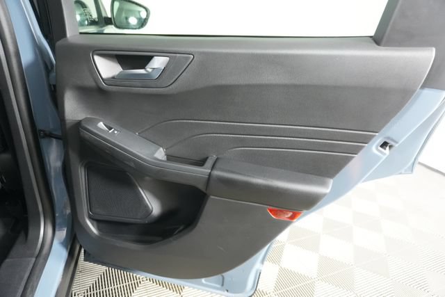 Certified 2025 Ford Escape ST-Line Select AWD/4WD image 28