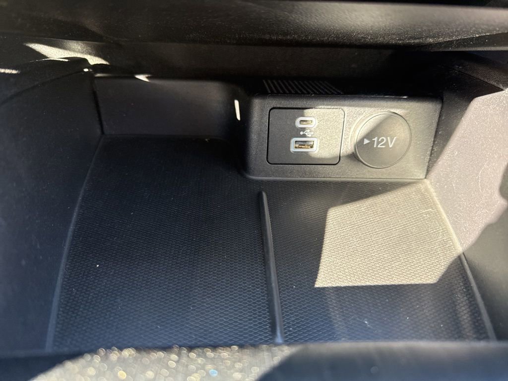 Certified 2022 Ford Escape SE w/ Cold Weather Package image 27
