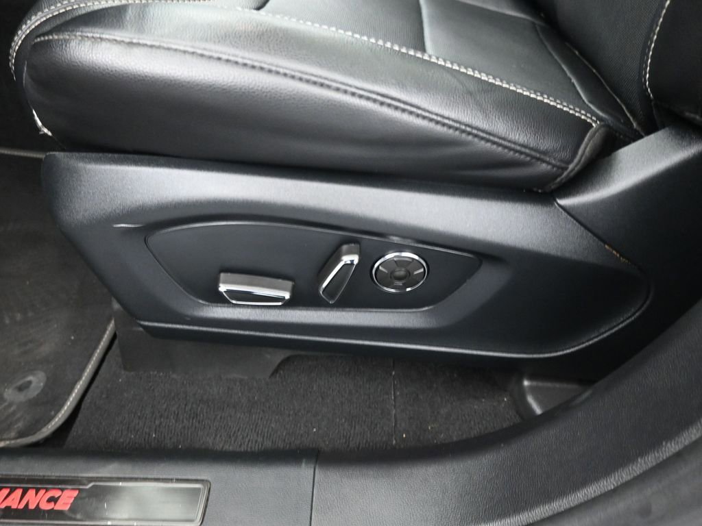 Certified 2020 Ford Explorer ST w/ Premium Technology Package image 38