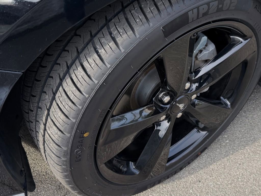 Certified 2021 Ford Mustang Coupe image 13